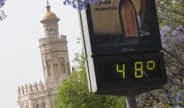 Temperaturas extremas en junio de 2015 en Sevilla / EFE